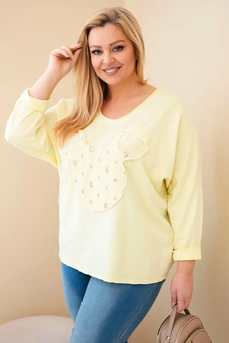 Žltá plus size blúzka s V-výstrihom
