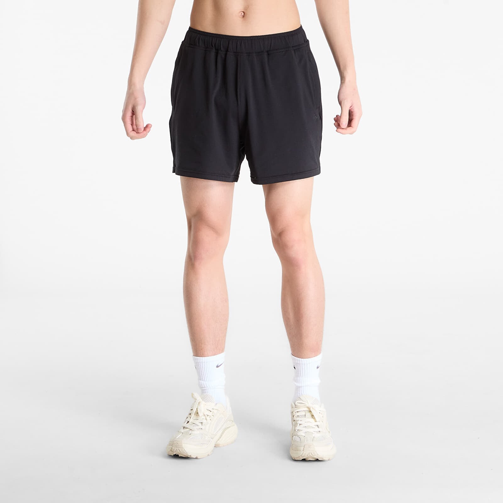 Šortky REPRESENT 247 Dna Mesh Short Jet Black M