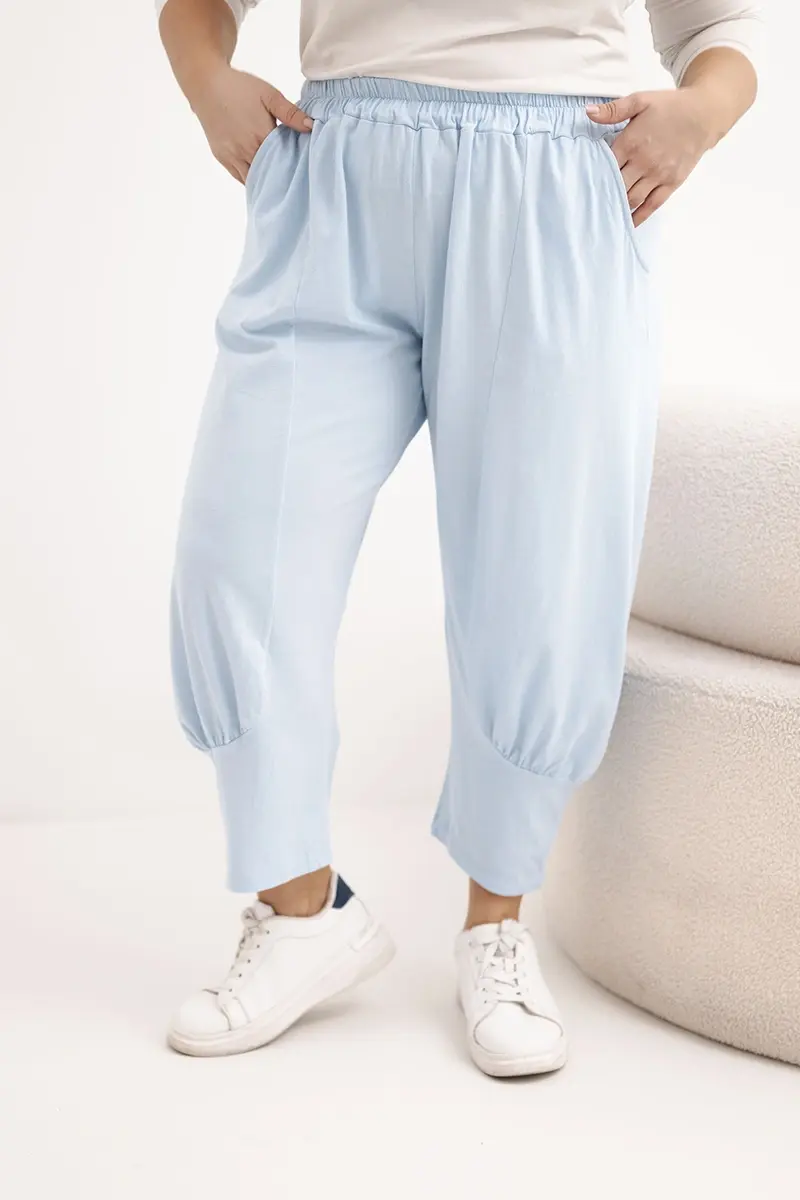 Plus size nohavice s nízkym sedom a elastickým pásom