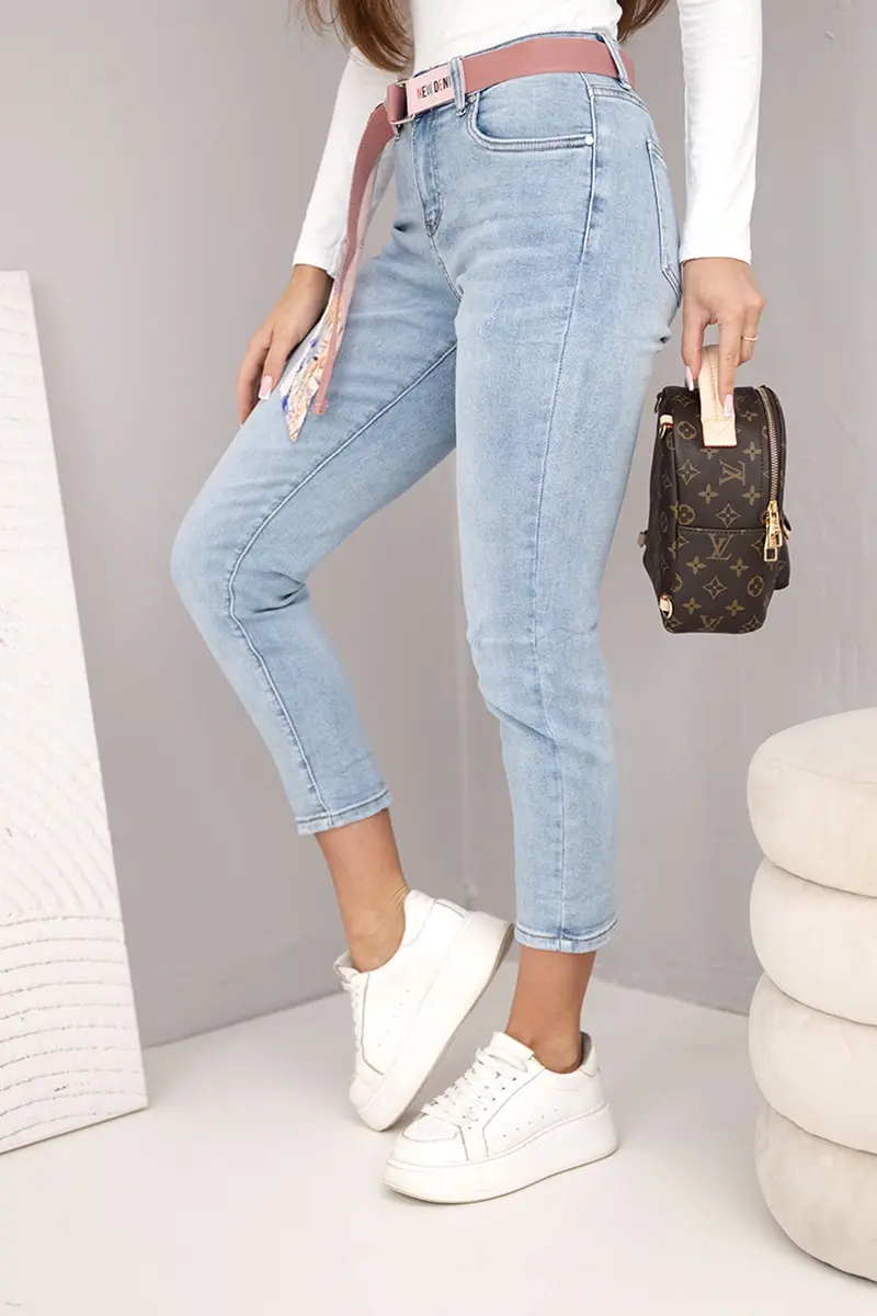 Dámske rifle s vysokým pásom a opaskom