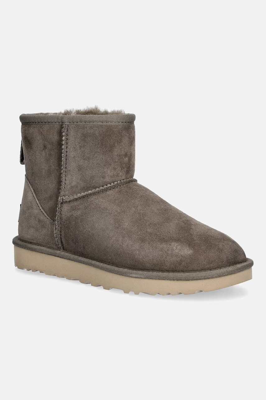 Semišové snehule UGG W Classic Mini II