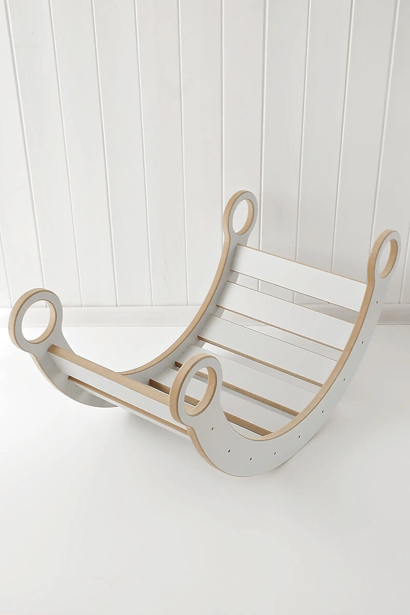 Drevená hojdačka Montessori S - biela