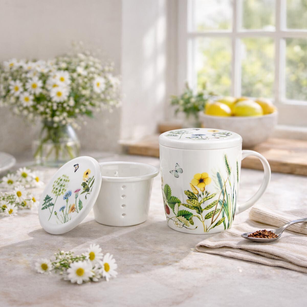 Porcelánová čajová súprava Wild Flowers, 300 ml