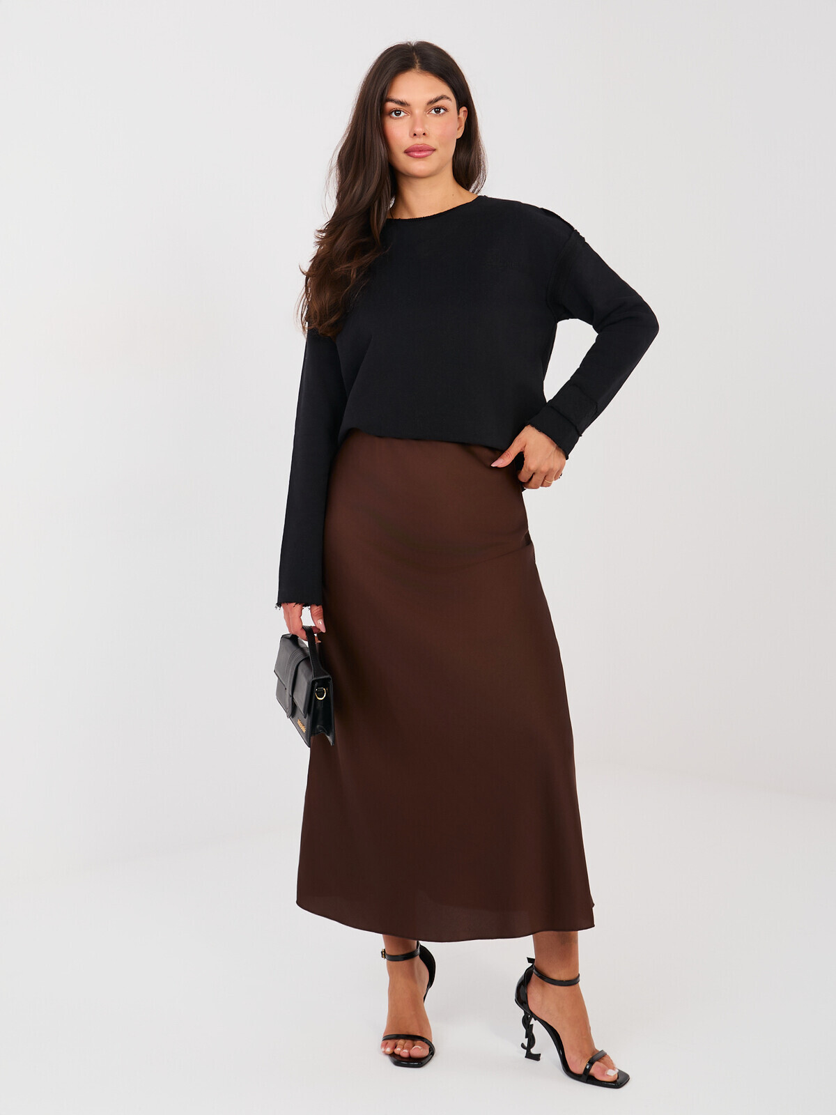 Čierna mikina s dlhými rukávmi