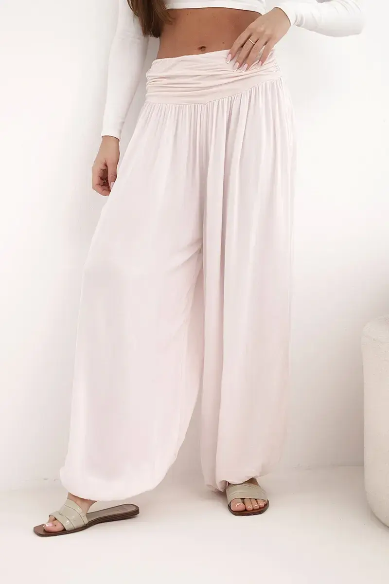 Dámske viskózové nohavice s riasením béžové