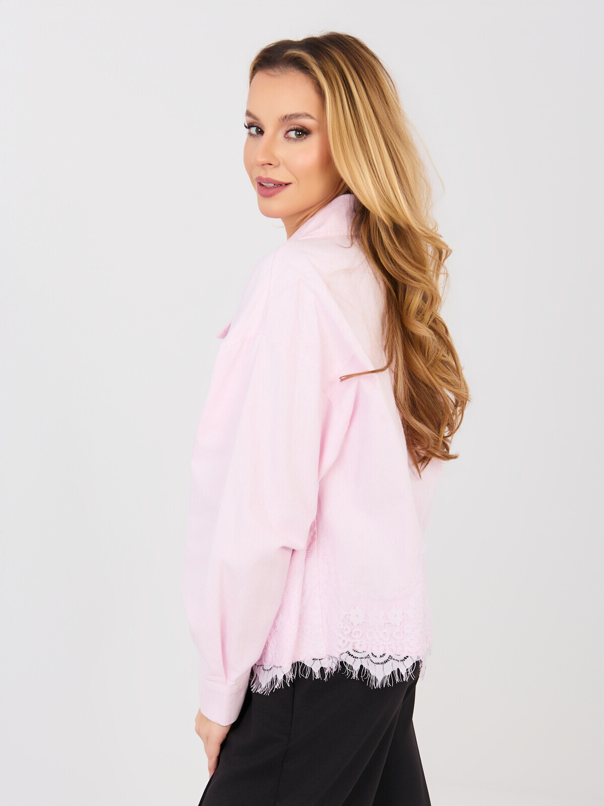 Svetloružová rifľová bunda