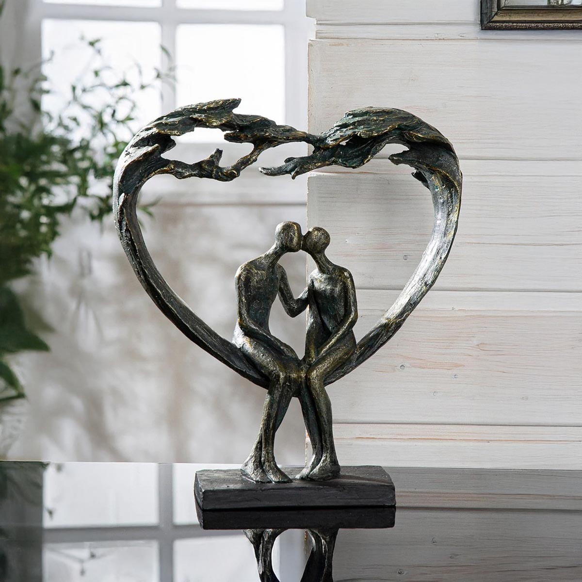 Soška Bozk pod stromčekom