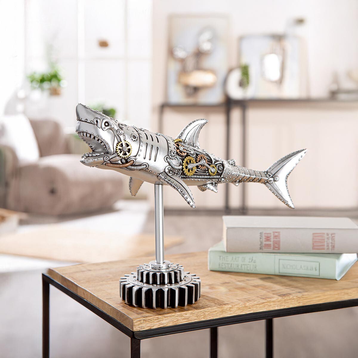 Steampunková socha žraloka