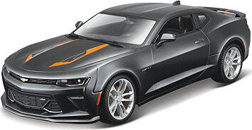 Maisto Chevrolet Camaro 2017 50. výročí 1:18 šedá metalíza