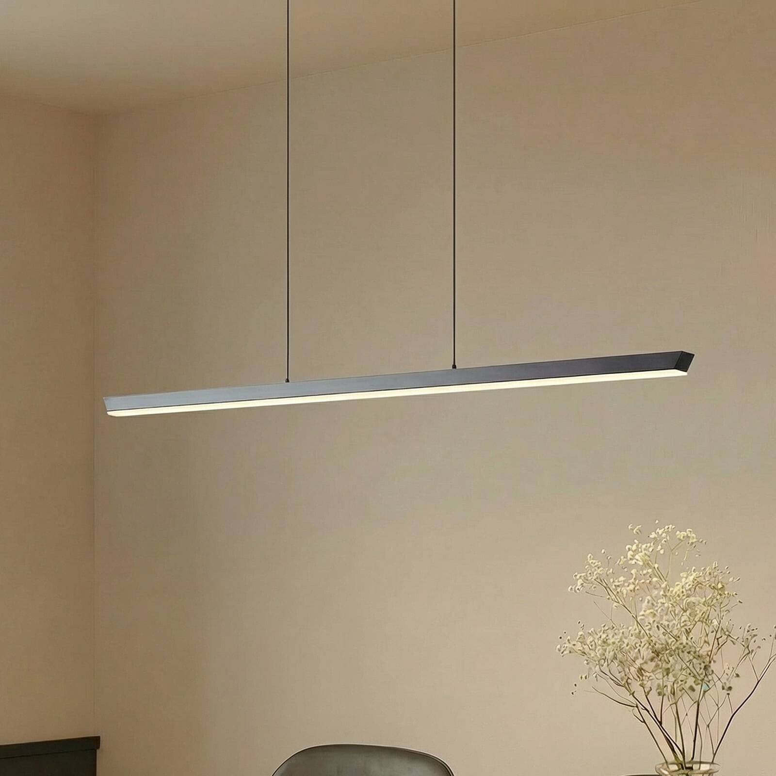 Lucande LED závesné svietidlo Solvar, 117 cm, čierna, CCT, stmievateľné