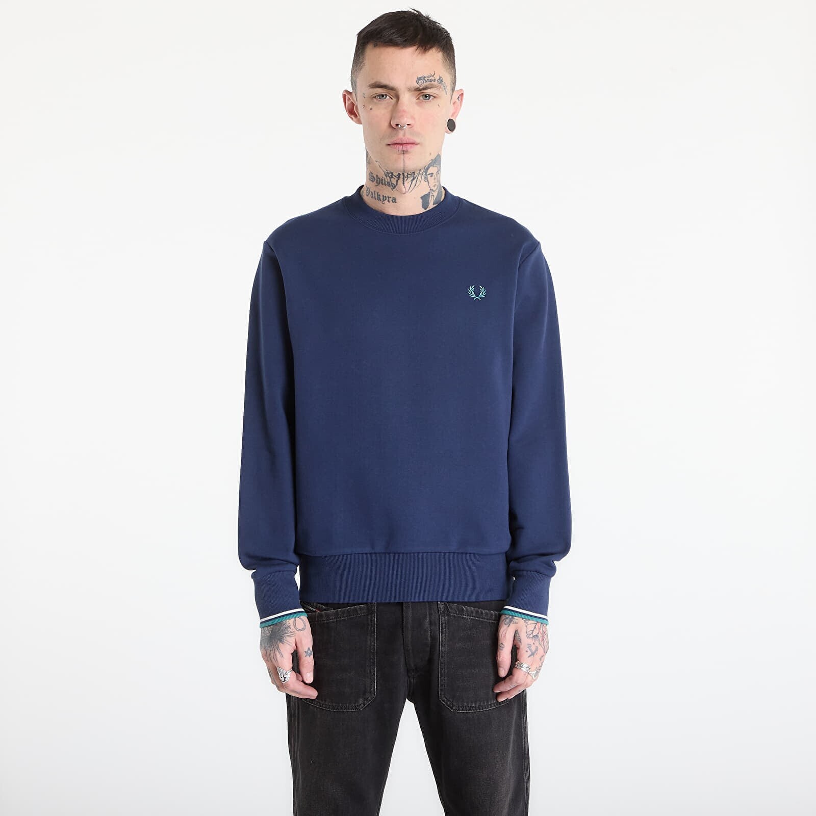 Mikina FRED PERRY Crew Neck Sweatshirt Tnsbl/ Snwht/ Dpmt L