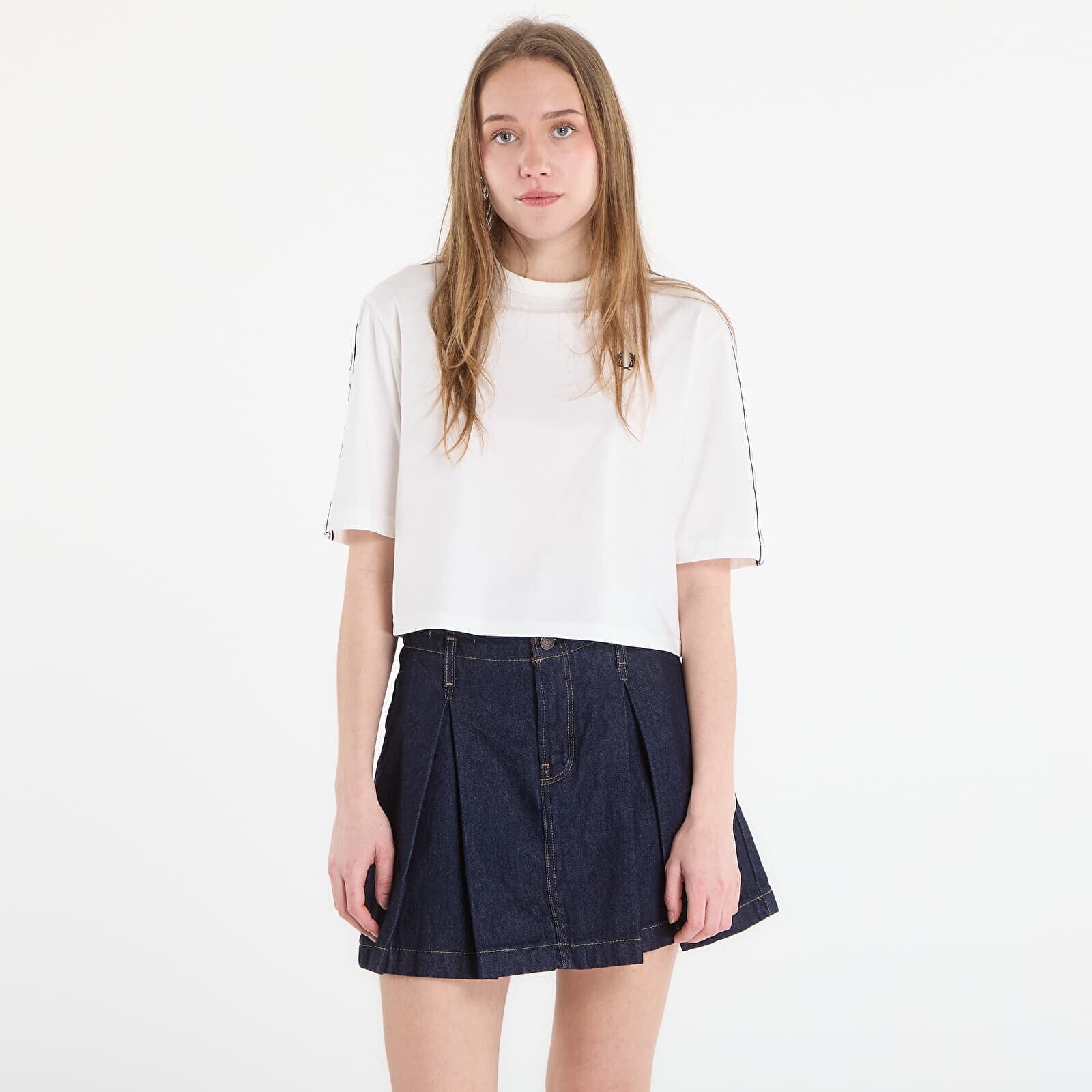 Tričko FRED PERRY Taped T-Shirt Snow White 36
