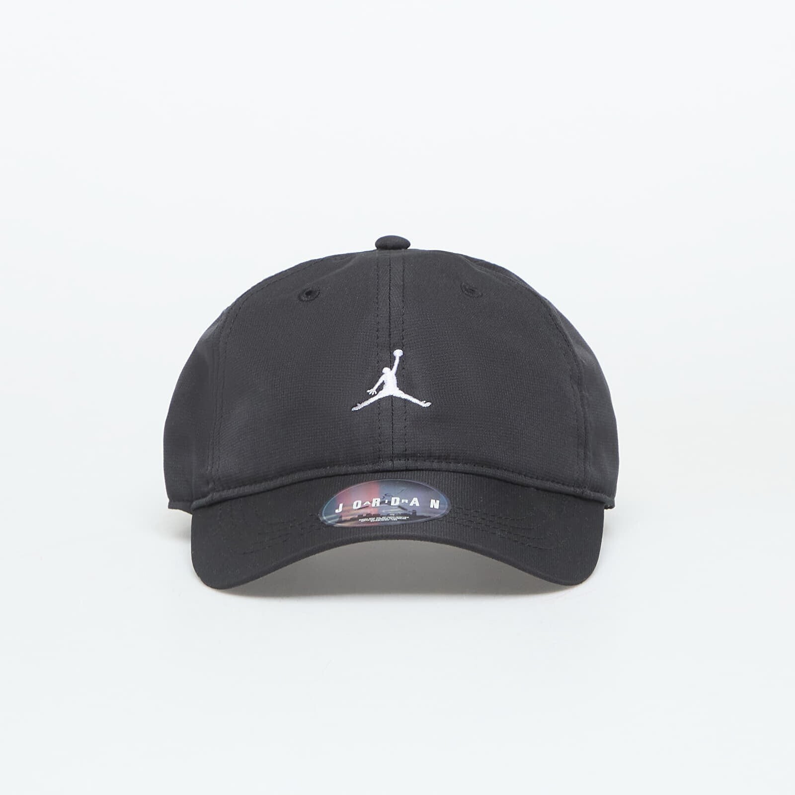 Šiltovka Jordan Jan Jordan Essentials Cap Black Universal
