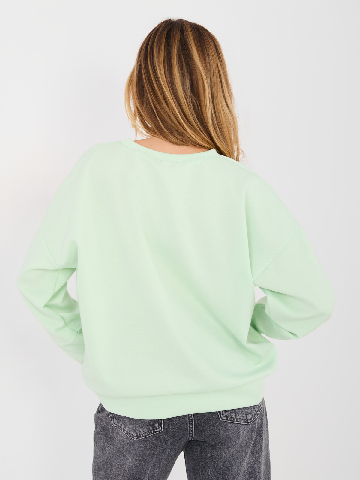 Svetlozelená mikina s nápisom