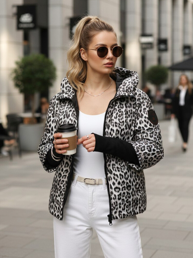 Dámska prešívaná bunda s leopardím vzorom