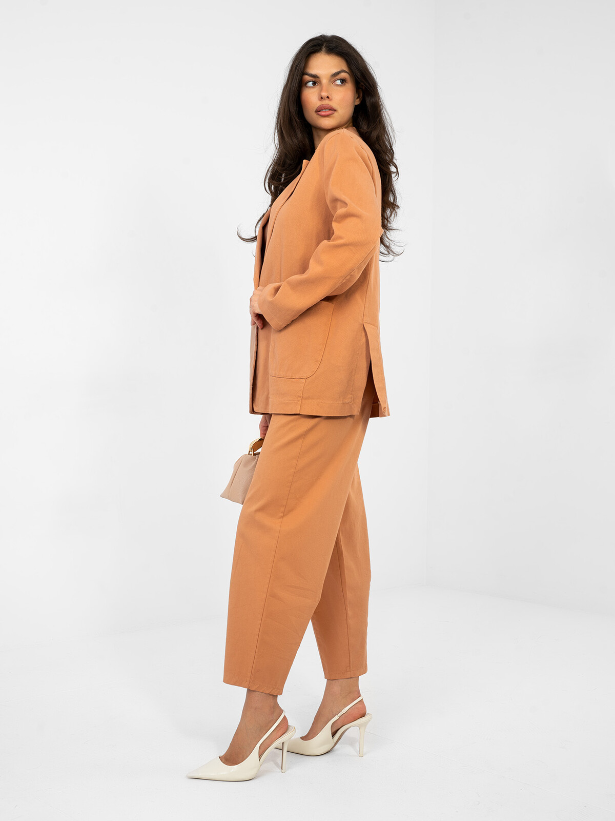 Dámsky nohavicový komplet v tmavo oranžovej