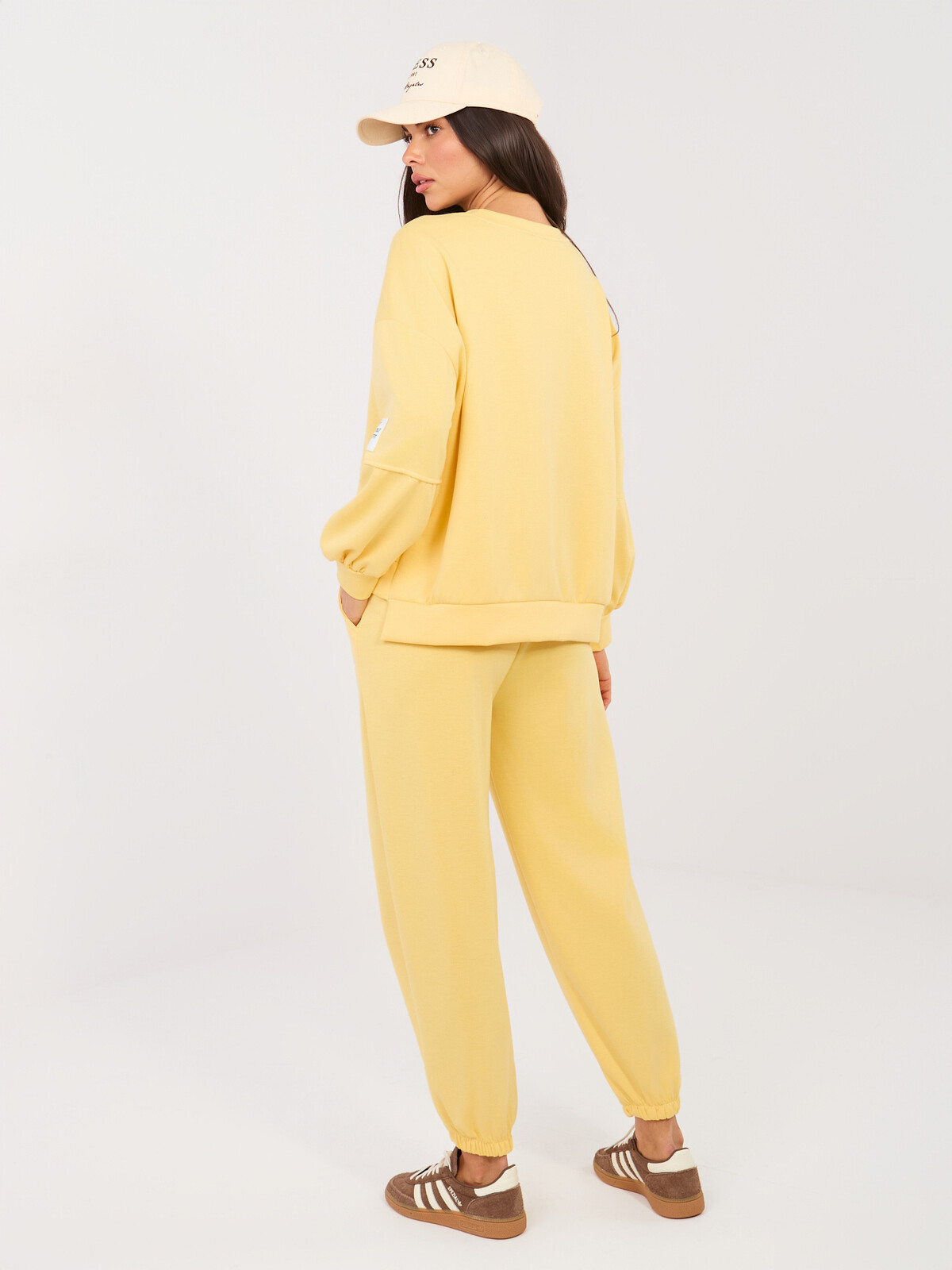 Žltá tepláková súprava