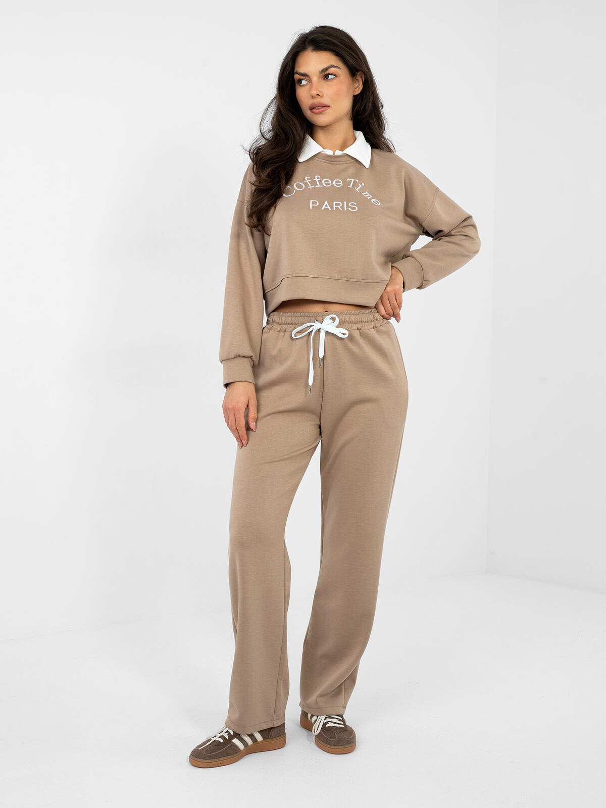 Dámsky teplákový komplet v tmavobéžovej farbe