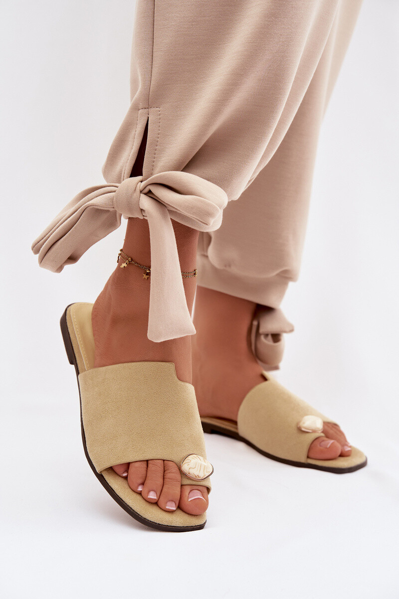 Dámske žlté šľapky z eko semišu Selavine