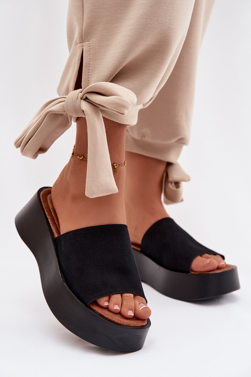 Dámske platformové šľapky Liorisse čierne