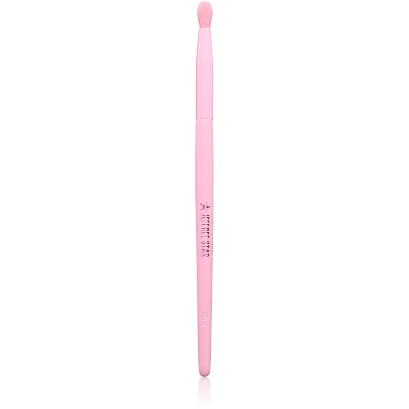 Jeffree Star Cosmetics Crease Definer Brush JS2 štetec na kontúry očných tieňov 1 ks