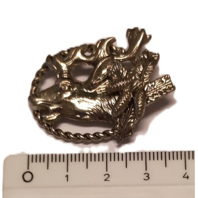 Odznak Jeleň v kruhu a šišky - strieborný