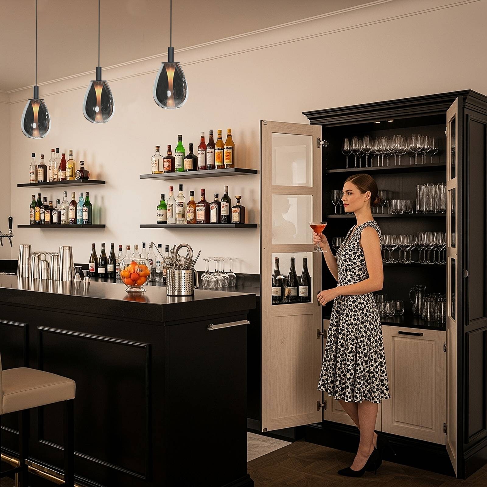 LED závesné svietidlo Glimsy, Ø 14 cm, čierna/dymovo sivá, sklo