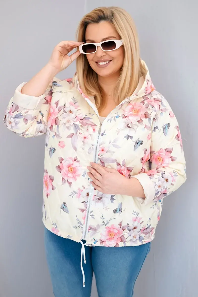 Kesi Plus Size prešívaná bunda s kapucňou a kvetinovým vzorom
