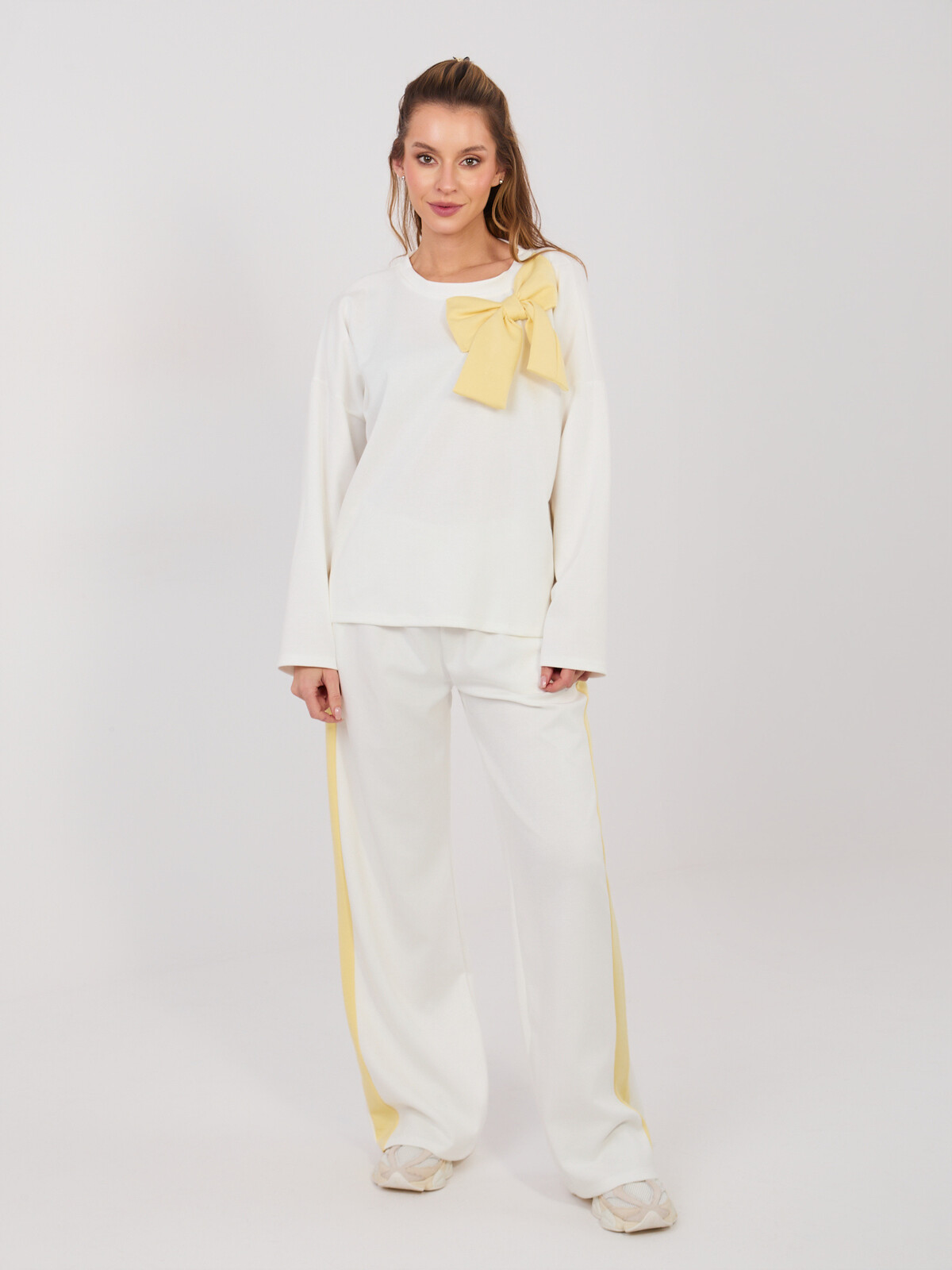 Dámsky komplet s mašľou