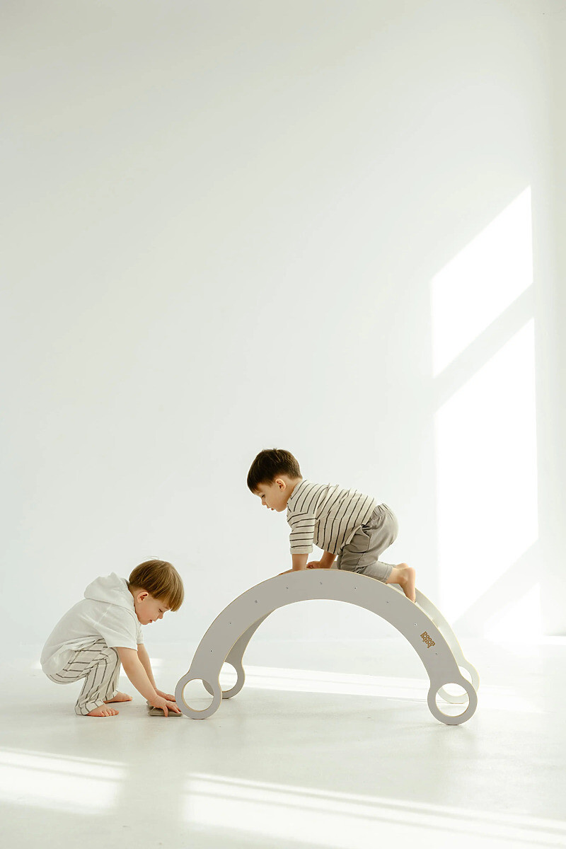 Drevená hojdačka Montessori M - biela