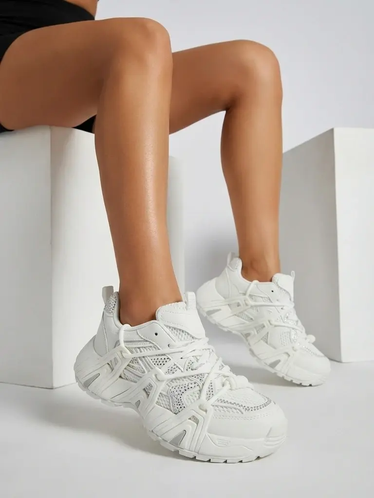 Dámske športové tenisky s hrubšou podrážkou