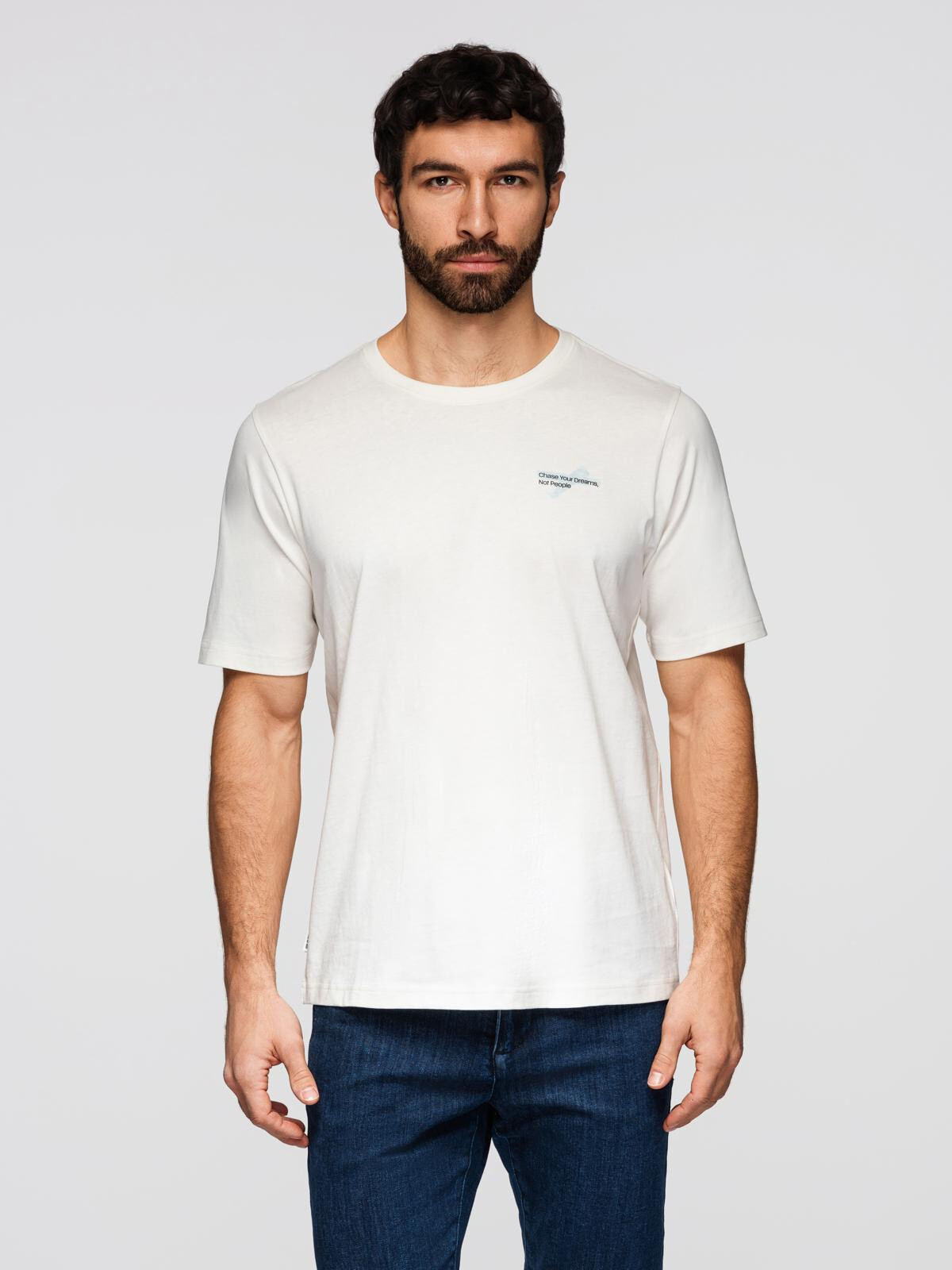 Ombre Men's t-shirt with small print on chest - white