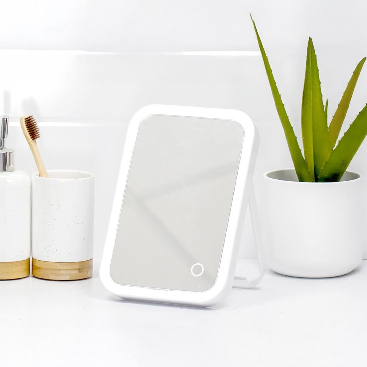 Kozmetické zrkadlo Wenko LED