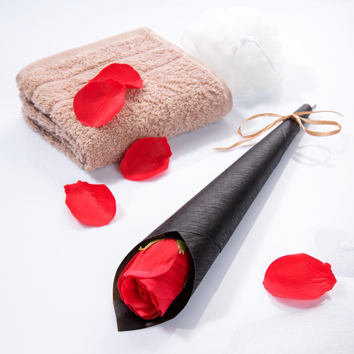 Mydlová ruža, červená