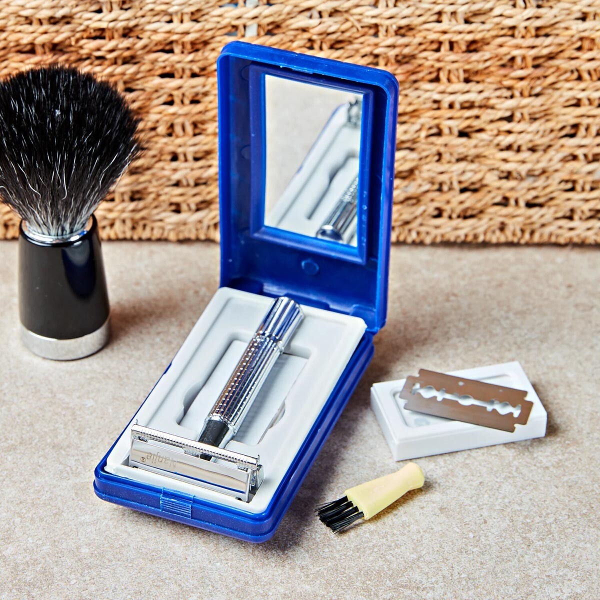 Holiaci strojček s motýlikovým mechanizmom