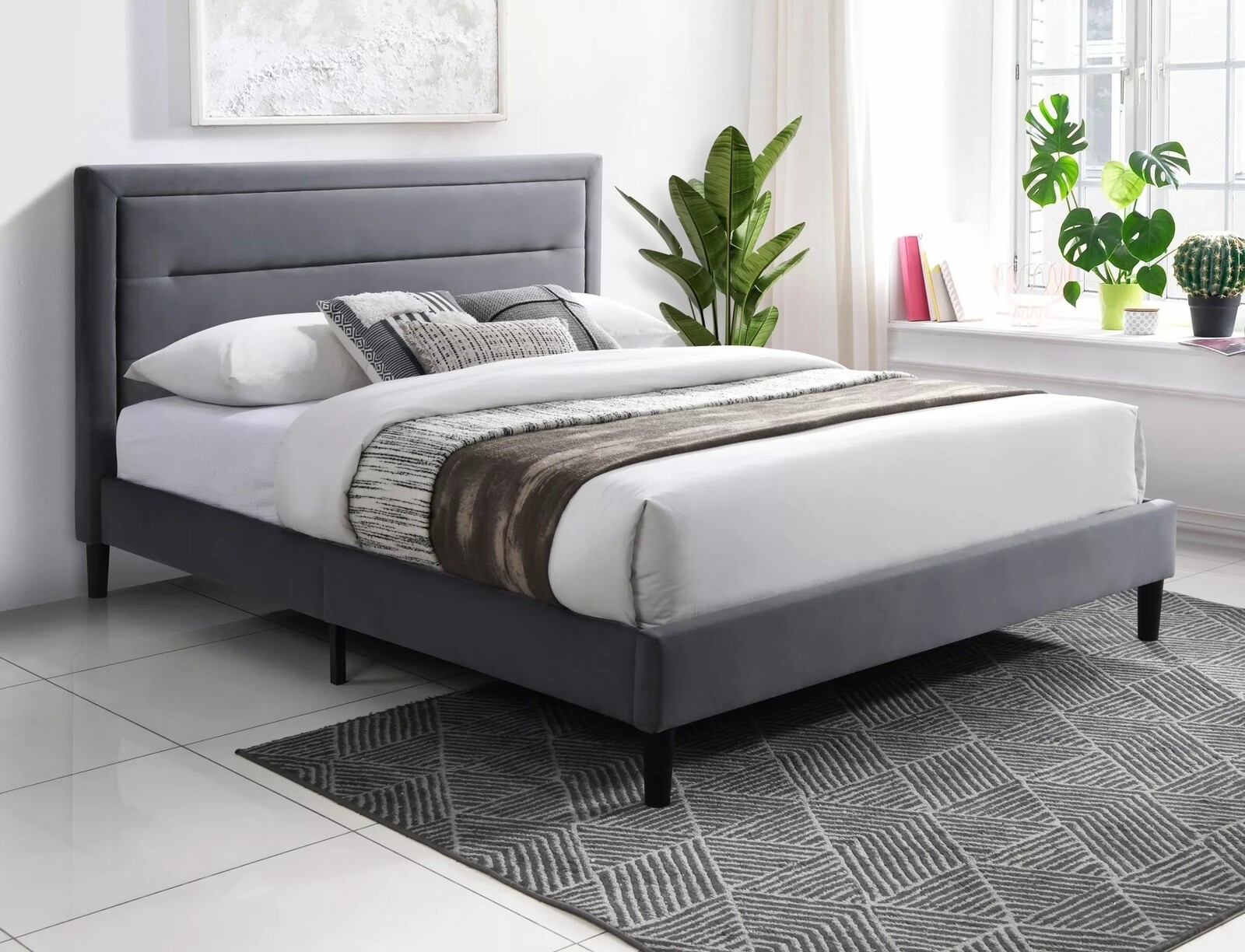 Dvoulůžková čalouněná postel Malaga Velvet 140x200 šedá