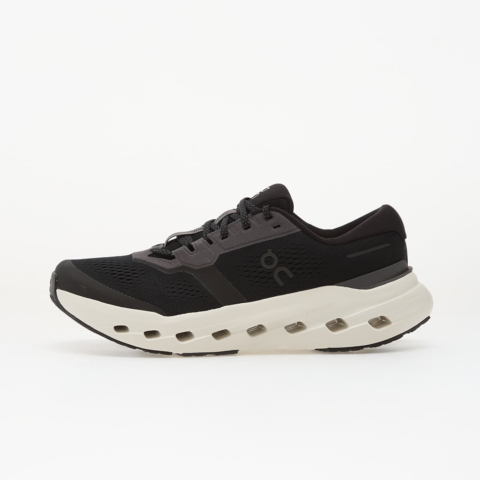 Tenisky On M Cloudrunner 3 Black/ Ivory EUR 47