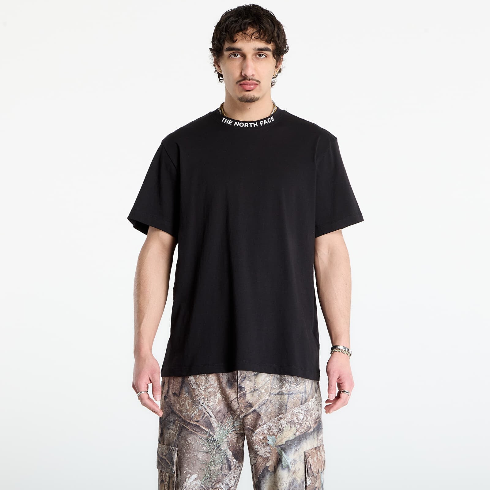 Tričko The North Face Zumu Relaxed Short Sleeve Tee-Graphic TNF Black S