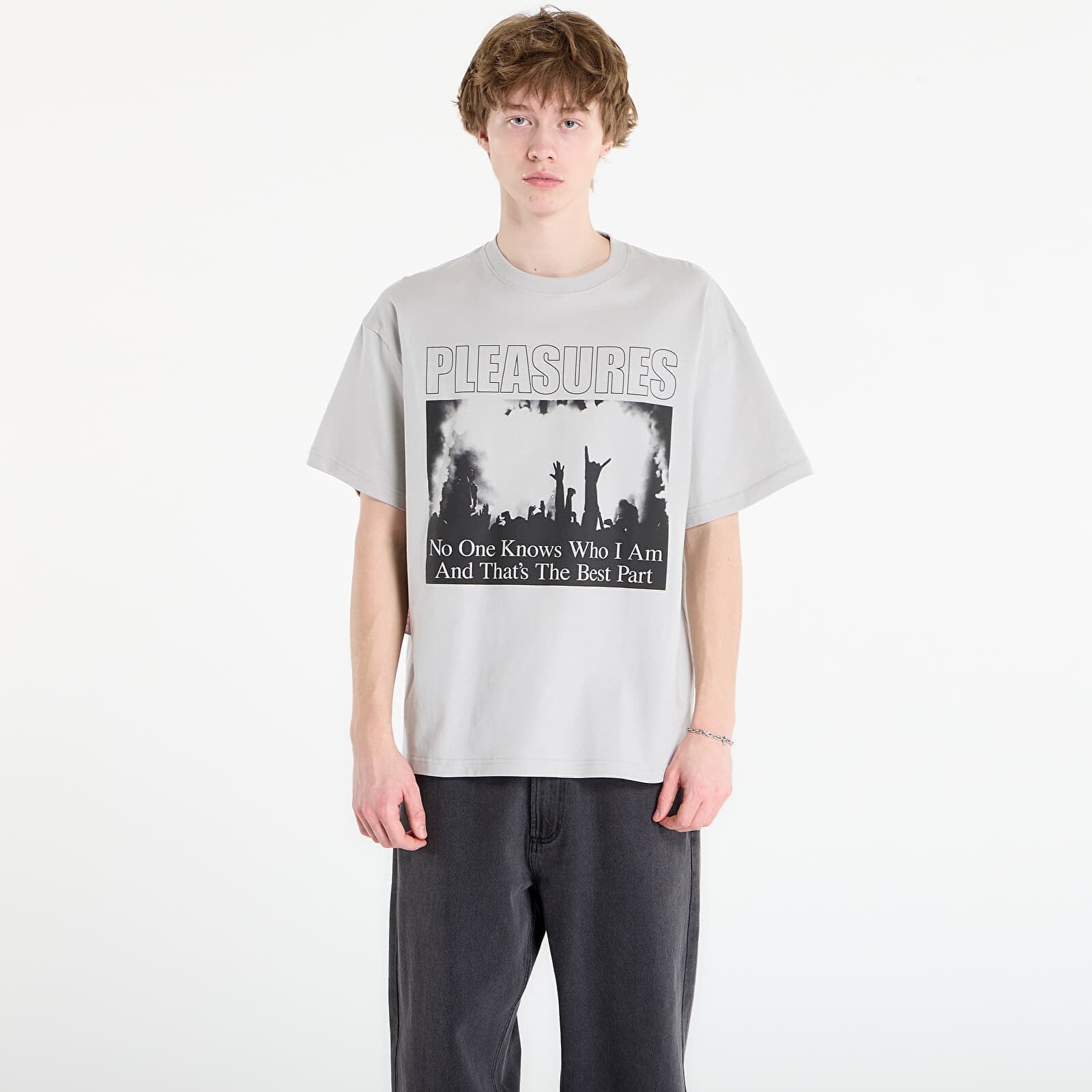 Tričko PLEASURES Incognito T-Shirt Silver XL