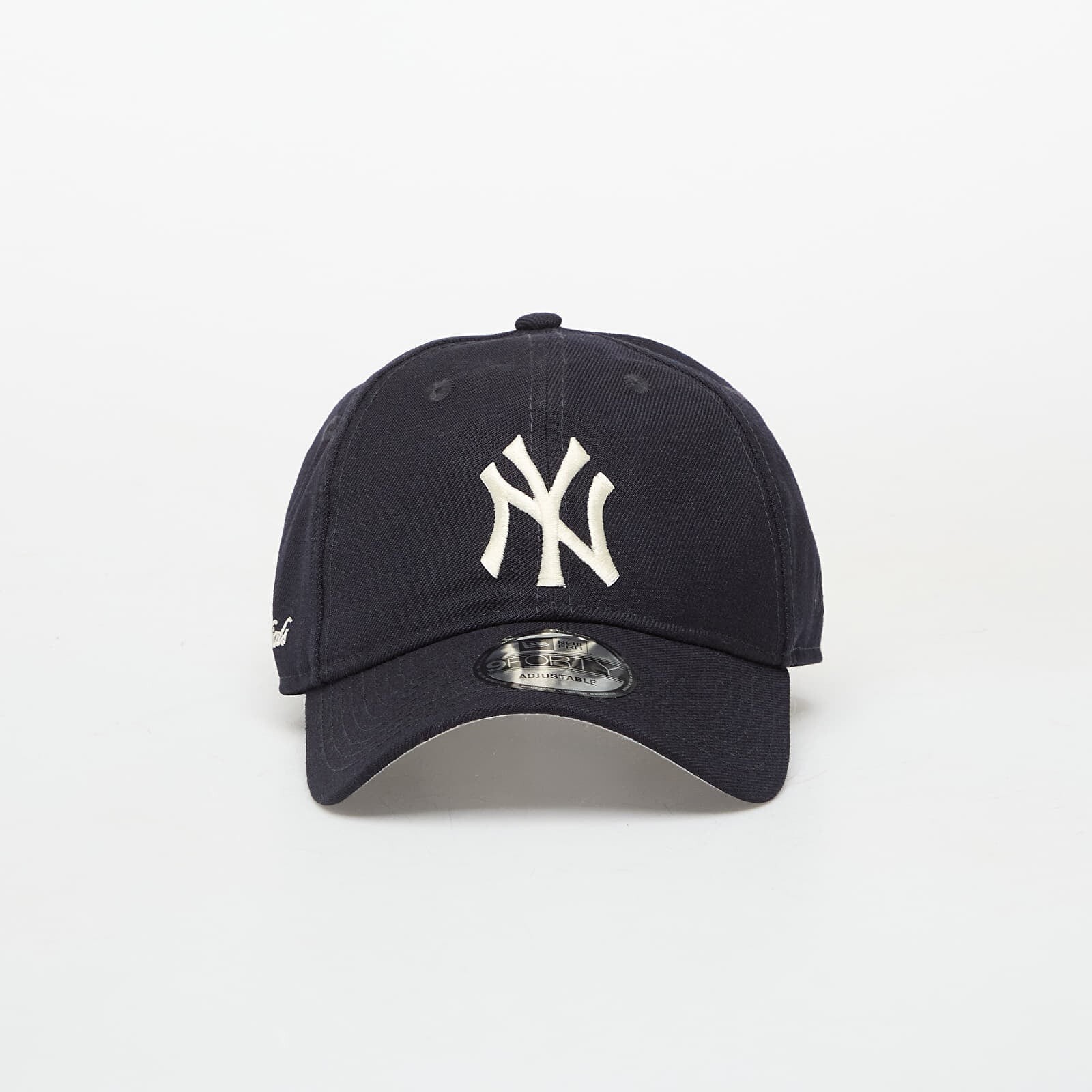 Šiltovka New Era 9FORTY MLB Fog New York Yankees Navy Universal