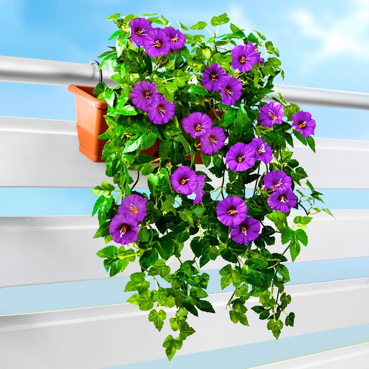 Umelá petúnia previsnutá, fialová