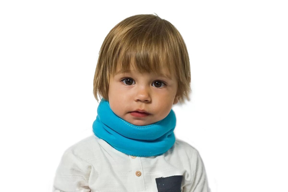 Detský nákrčník Priessnitz, modrý 45-55 cm