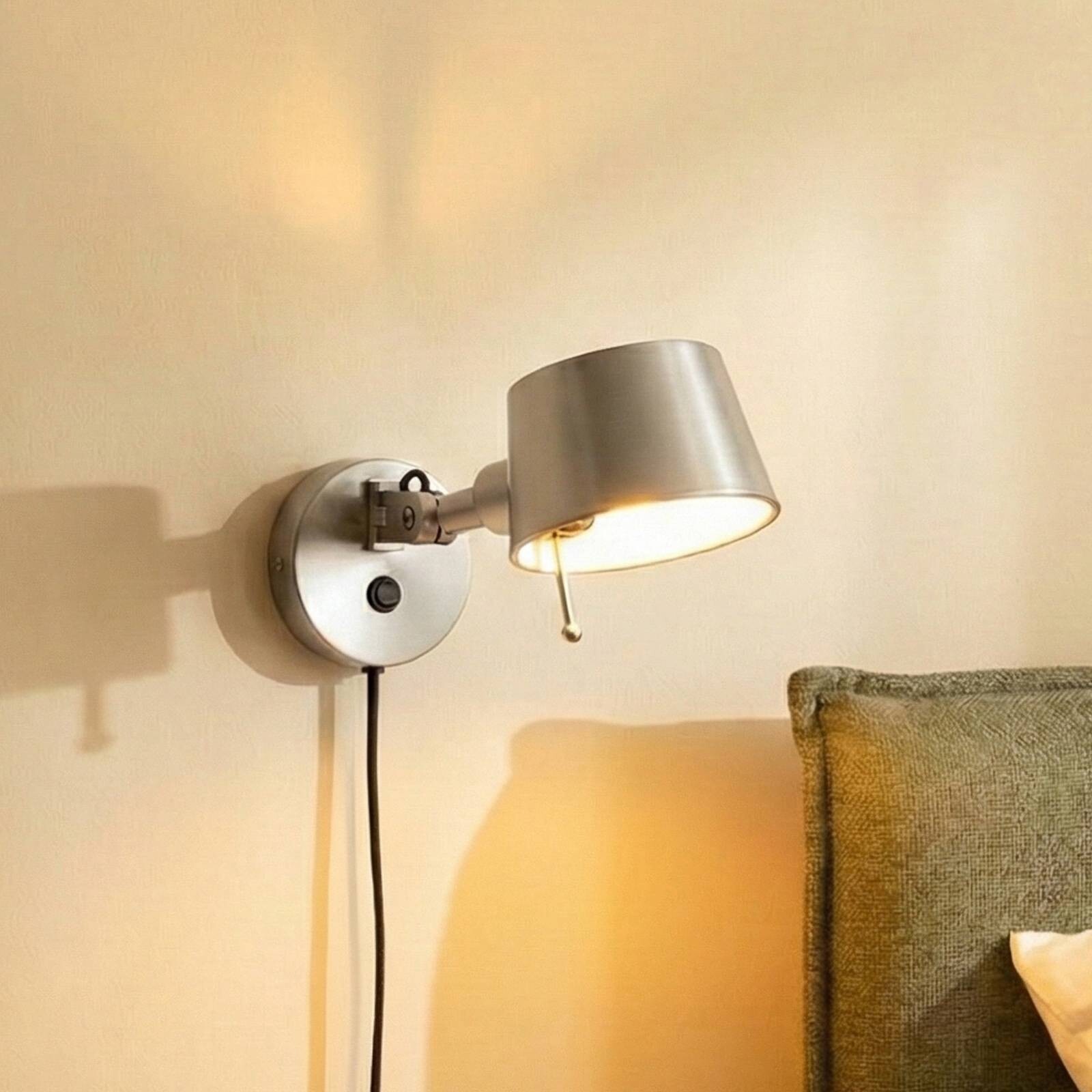 Lucande Nástenné svetlo Silka, 14 cm, nikl, flexibilné, zástrčka