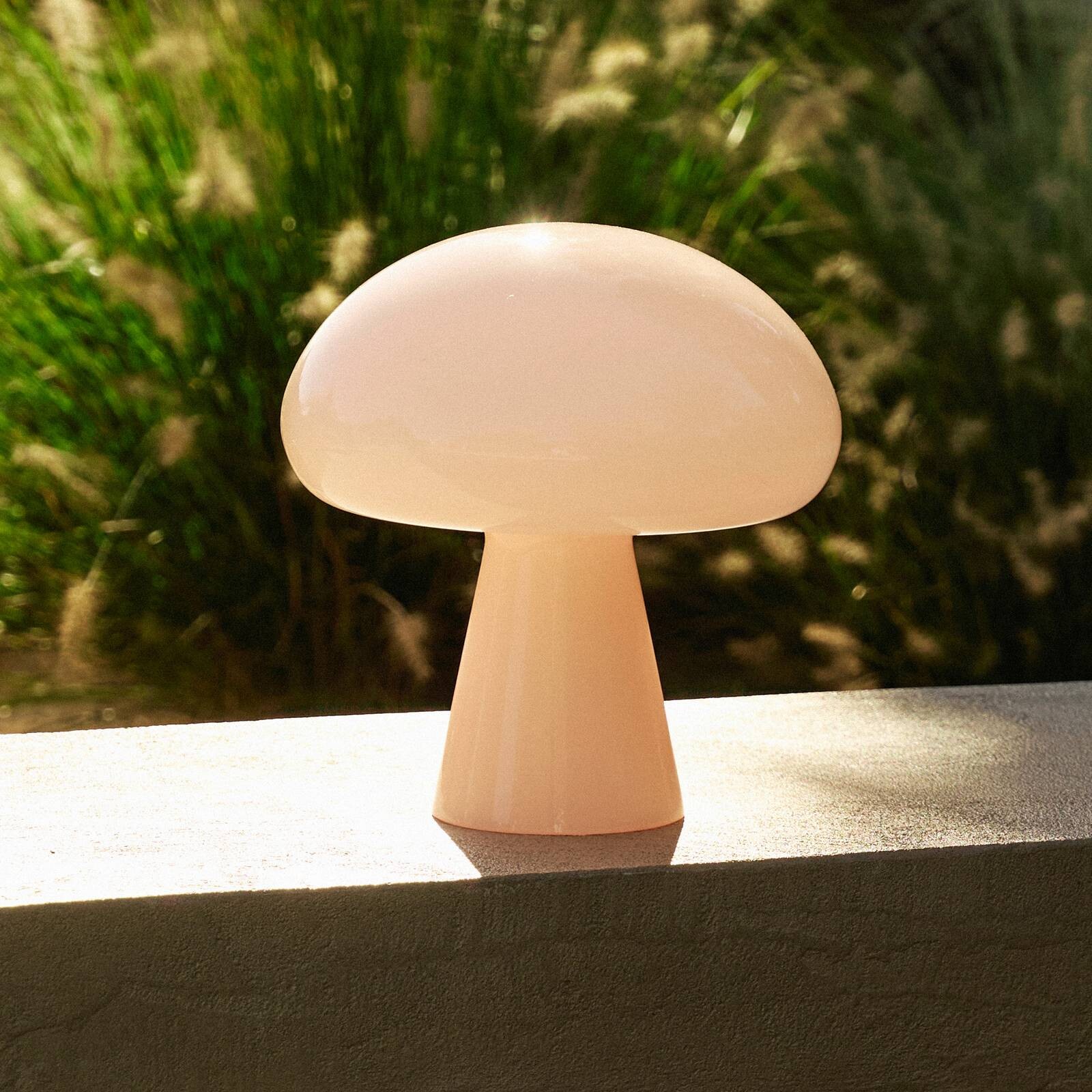 Gubi stolová LED lampa Obello, púdrová ružová, IP44, sklo