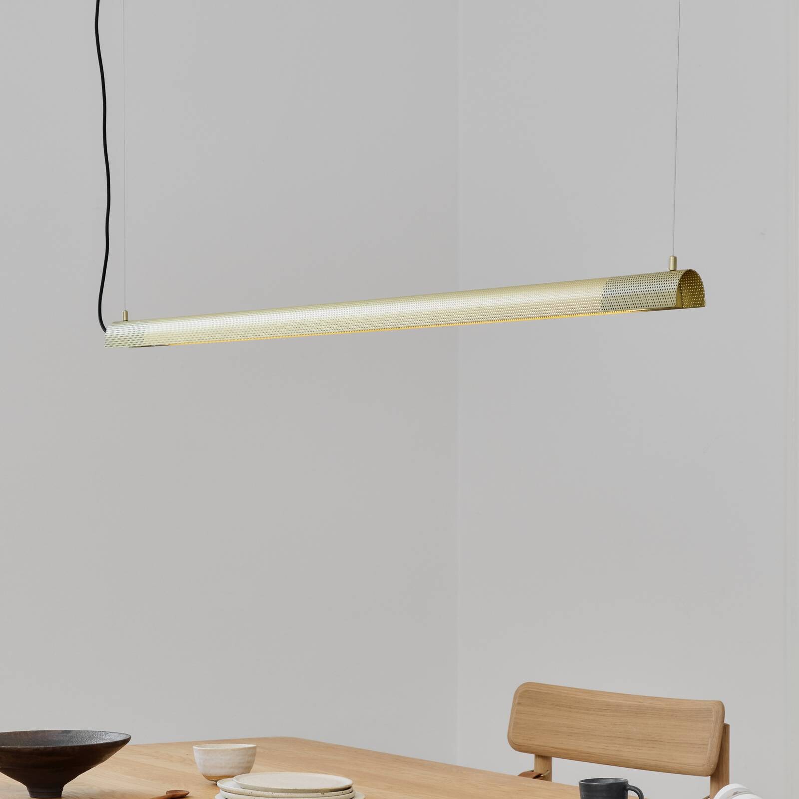 GEJST Zavesné svietidlo Radent mosadzová farba, dĺžka 138 cm, G13 LED