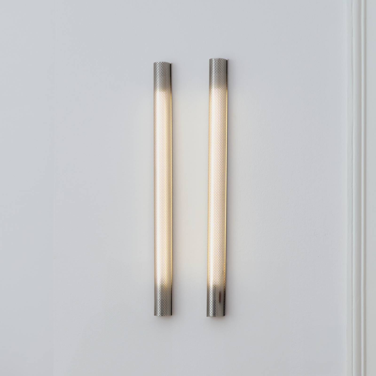 GEJST nástenné svetlo Radent Zástrčka, oceľovo sivá, výška 70 cm, G13 LED