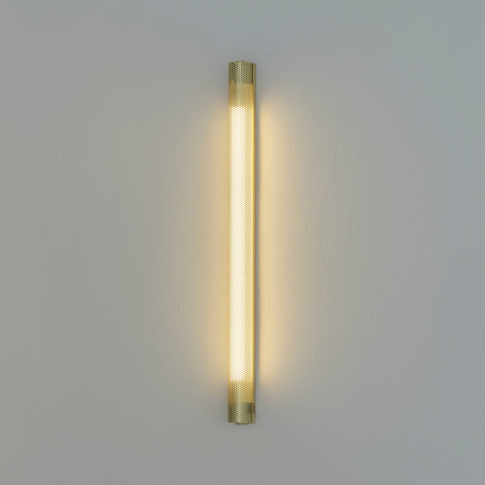 GEJST nástenné svetlo Radent, mosadzná farba, výška 70 cm, G13 LED