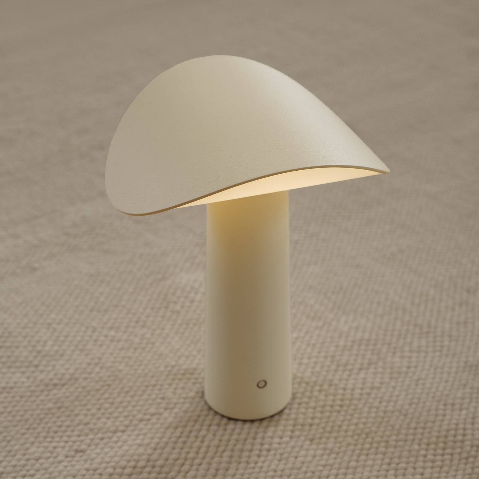 GEJST stolová LED lampa Lium, svetložltá, 2 700 K, USB