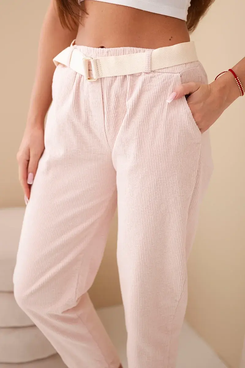 Dámske manšestrové nohavice s opaskom