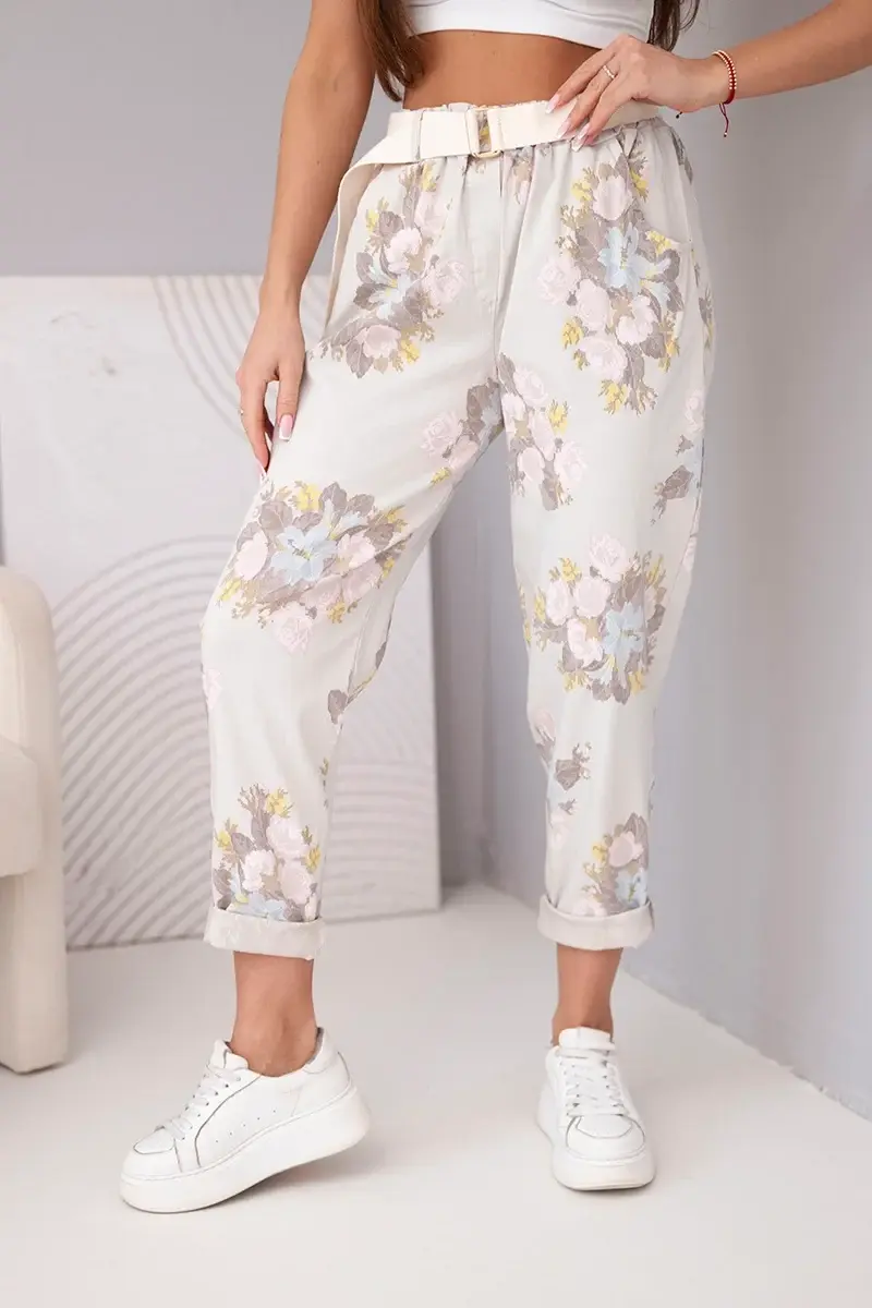 Kesi dámske kvetinové nohavice s opaskom béžové